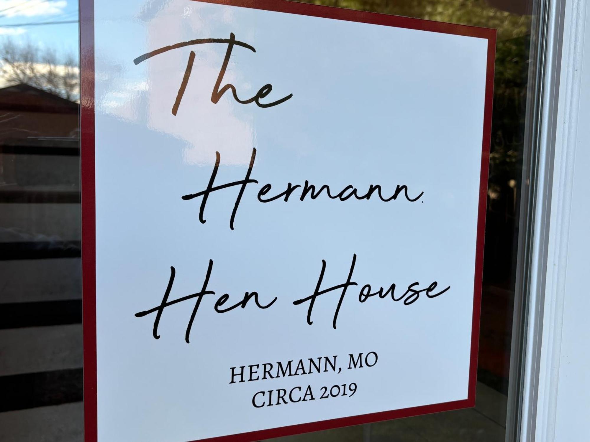 Hermann Crown Suites 외부 사진